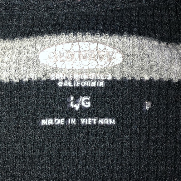 Old navy long sleeve shirt - Picture 3 of 3